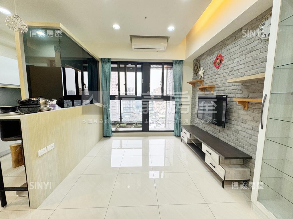 晴天樹高樓兩房兩衛附平車房屋室內格局與周邊環境