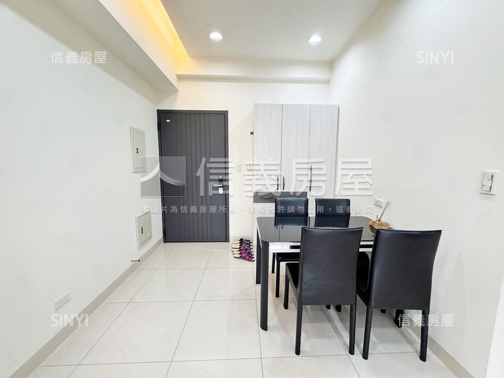 晴天樹高樓兩房兩衛附平車房屋室內格局與周邊環境