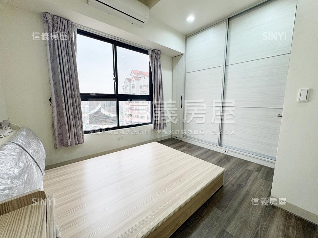 晴天樹高樓兩房兩衛附平車房屋室內格局與周邊環境