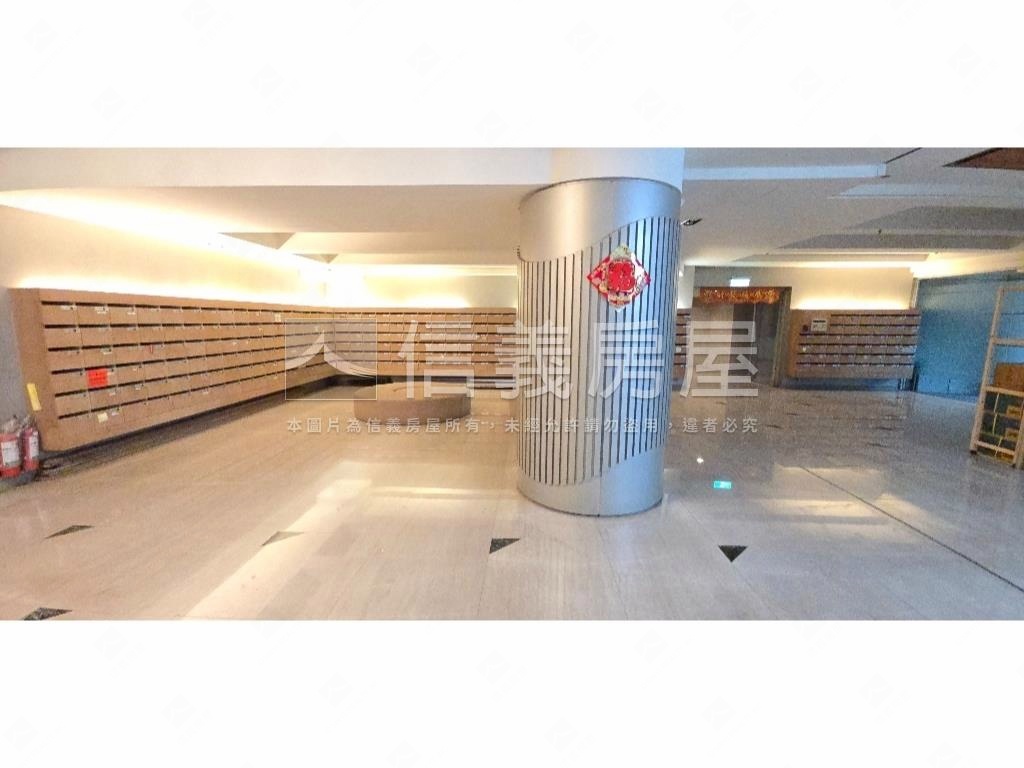 ＬＶ近松山捷運高樓房屋室內格局與周邊環境