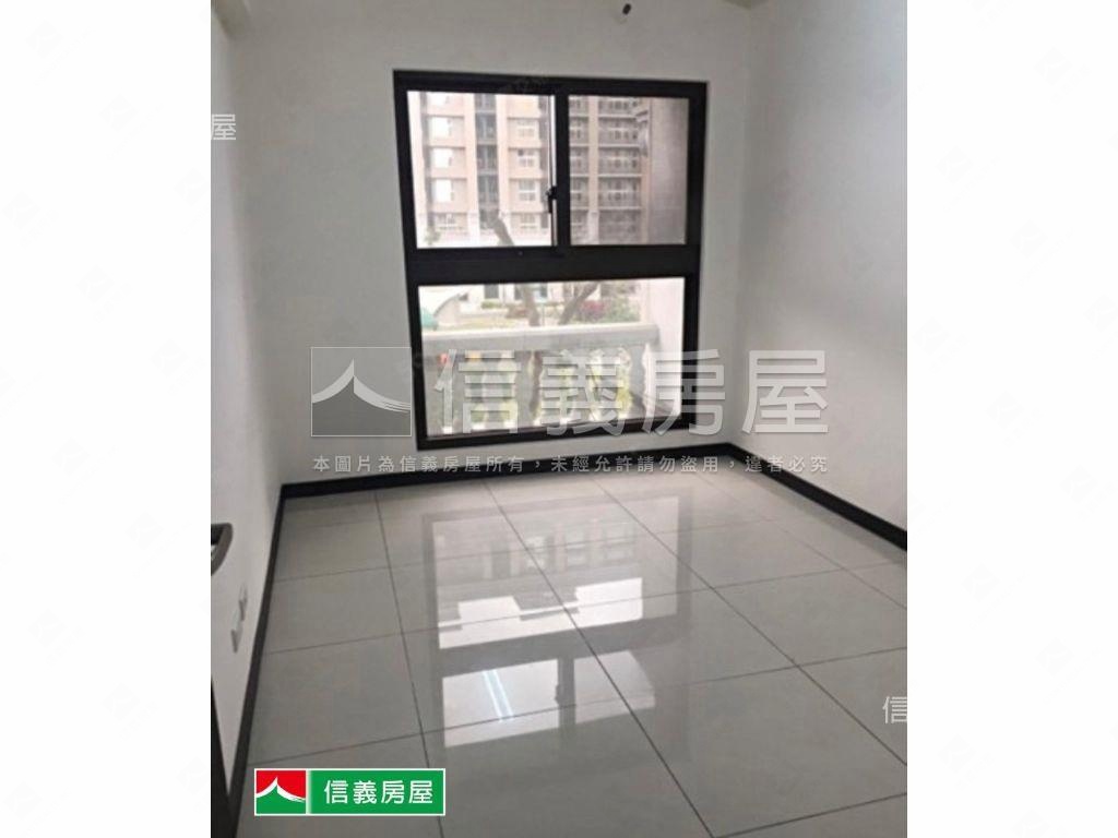 璀璨之都‧店面金雞母房屋室內格局與周邊環境