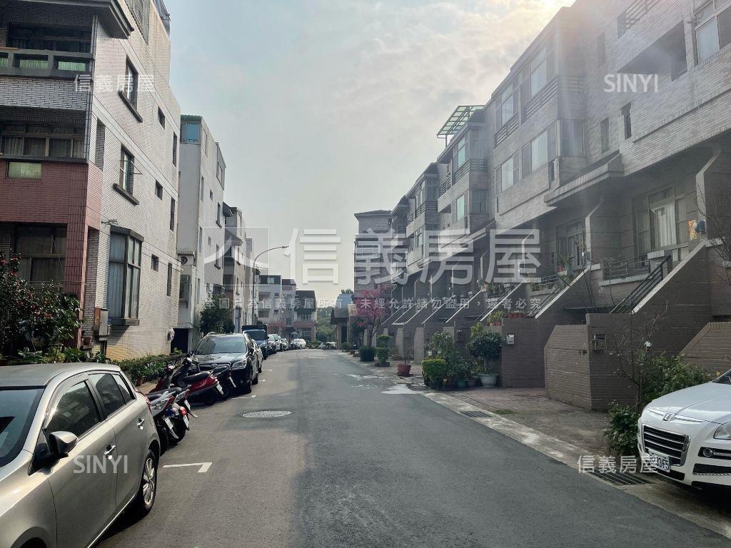 專任陽明清境社區型透天房屋室內格局與周邊環境