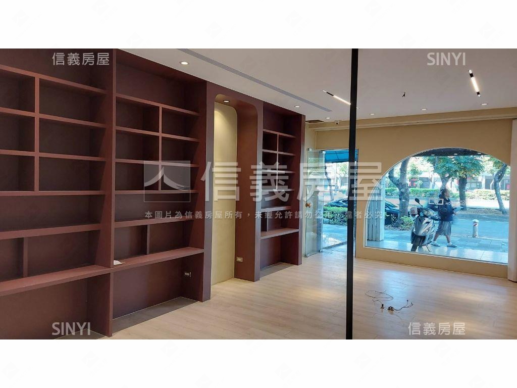 民權二路邊間透天店面房屋室內格局與周邊環境