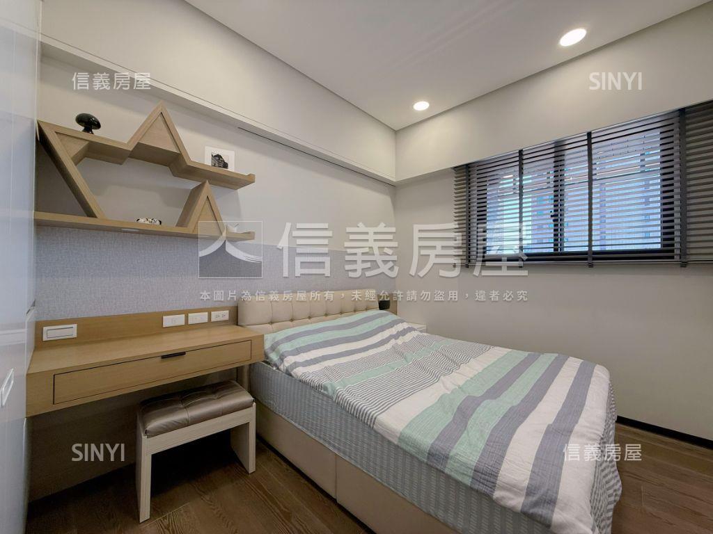 東方嘉磐裝潢三房附雙平車房屋室內格局與周邊環境