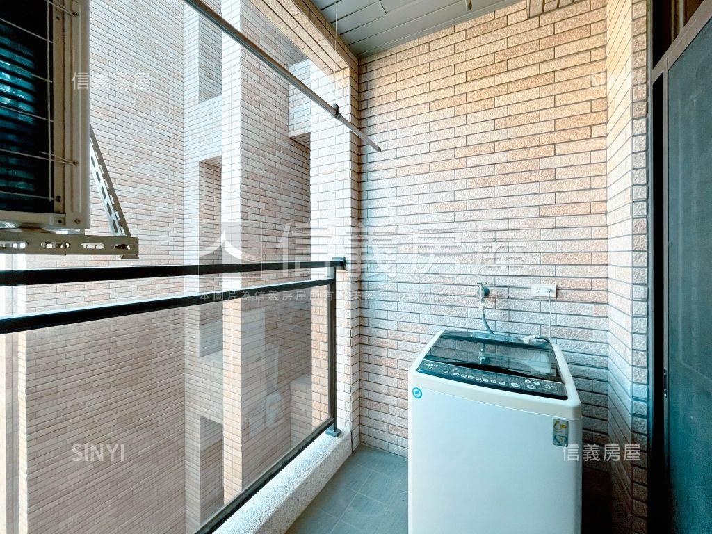 工業風裝潢南屯精美一房房屋室內格局與周邊環境
