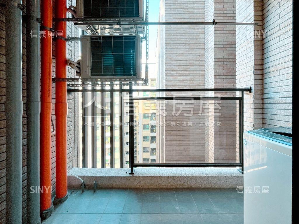 工業風裝潢南屯精美一房房屋室內格局與周邊環境