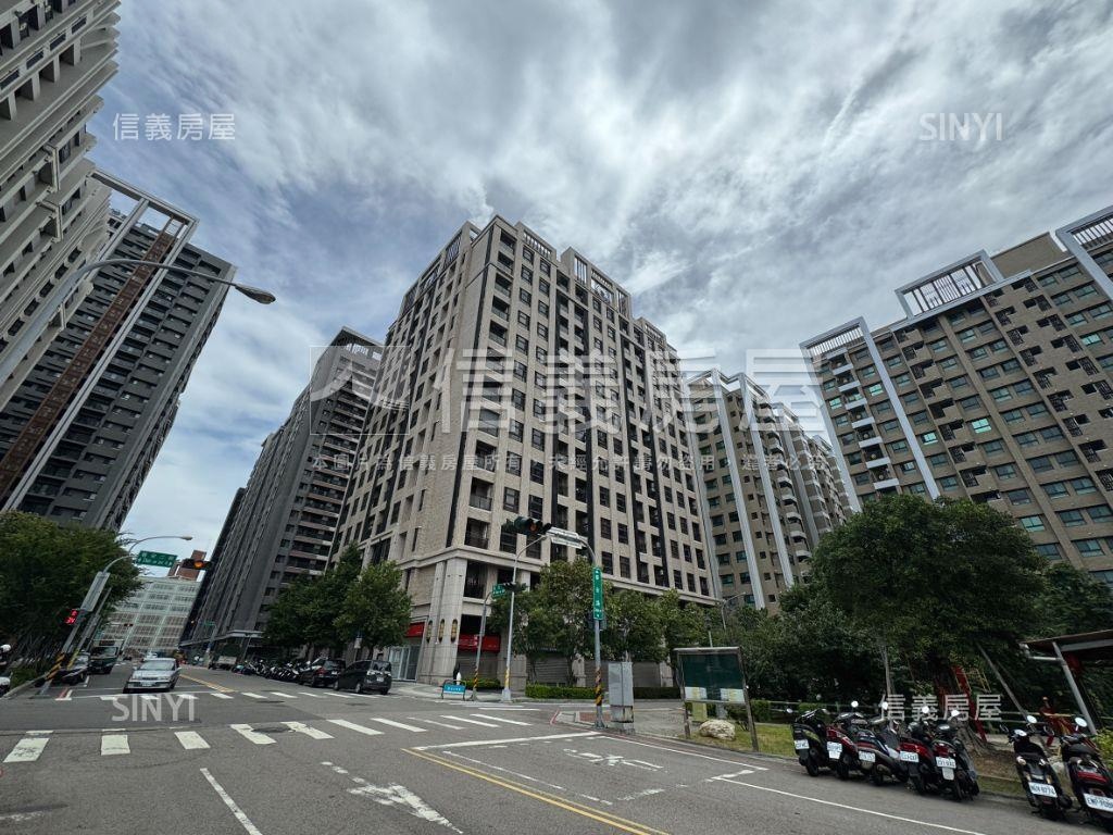 工業風裝潢南屯精美一房房屋室內格局與周邊環境