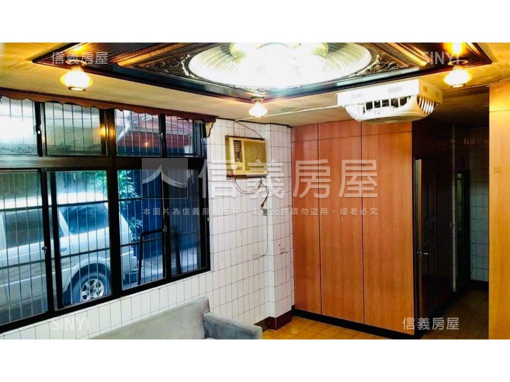 建國路近大成國中五房透天房屋室內格局與周邊環境