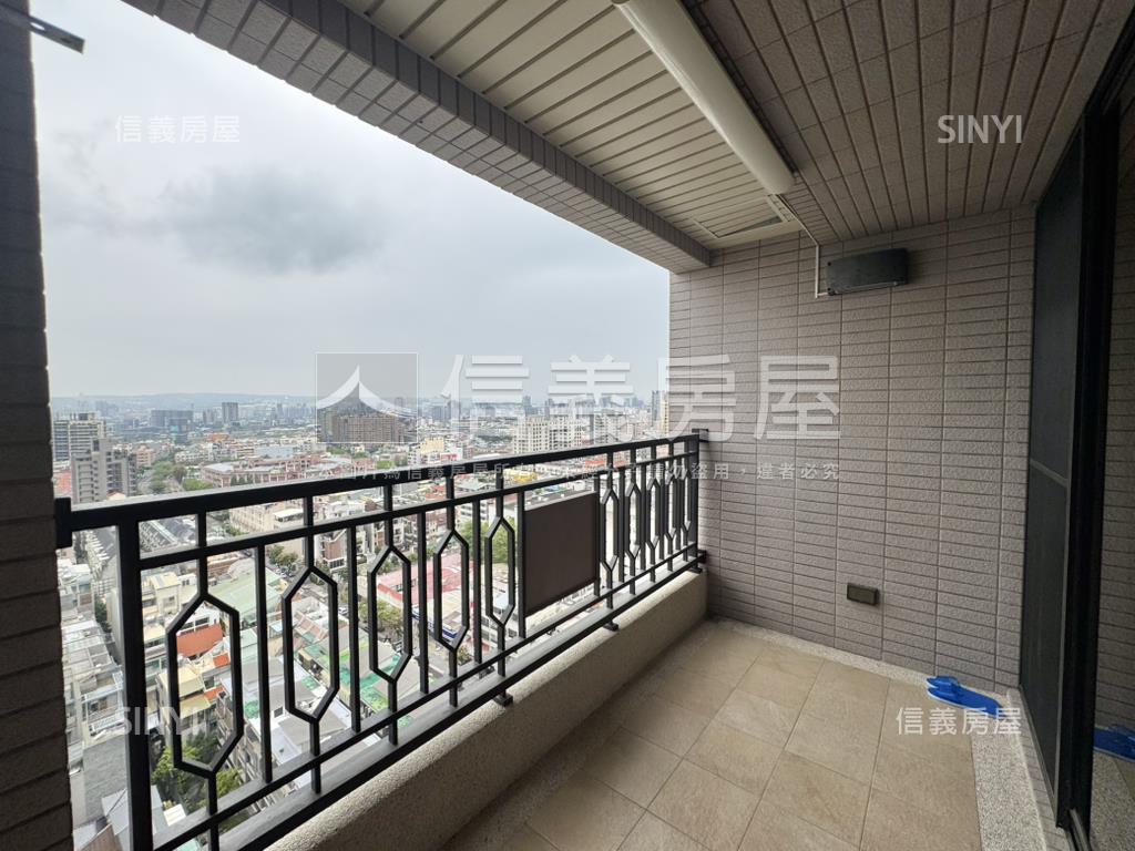 八期三房雙平車高樓視野戶房屋室內格局與周邊環境