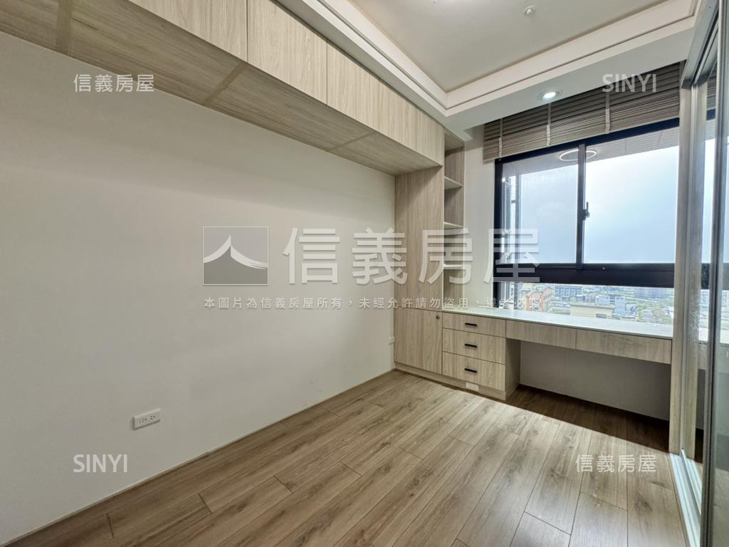 八期三房雙平車高樓視野戶房屋室內格局與周邊環境