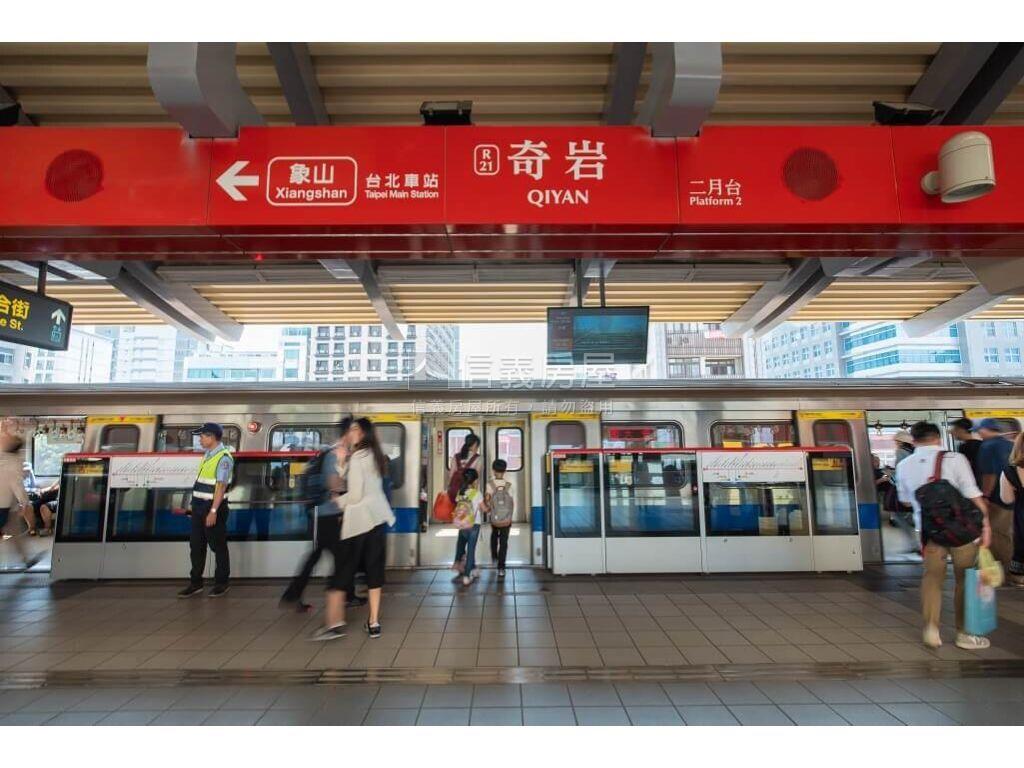綠意盎然．大氣威靈頓房屋室內格局與周邊環境