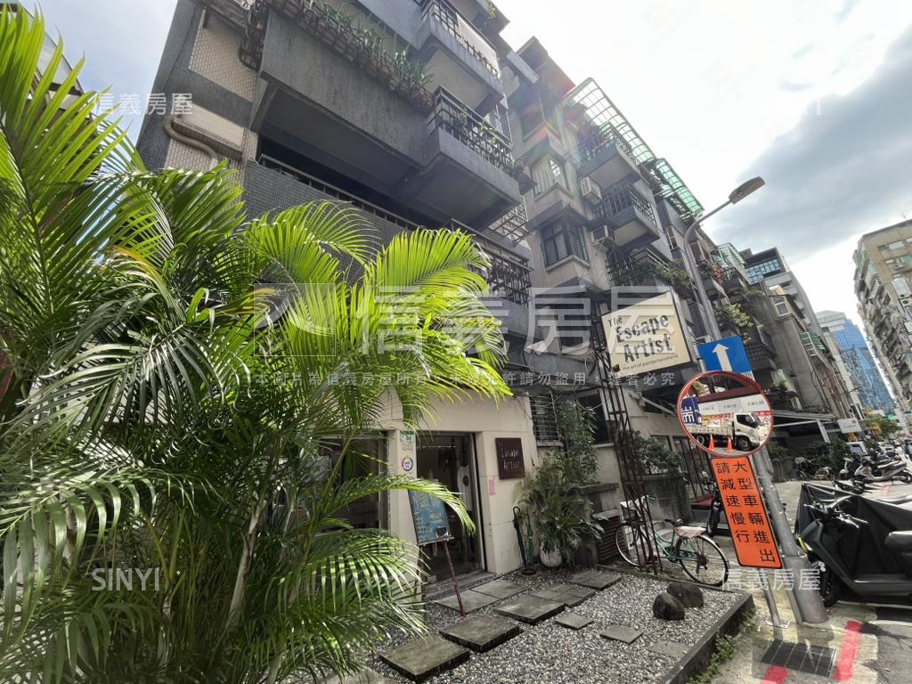 信義安和邊間三房房屋室內格局與周邊環境