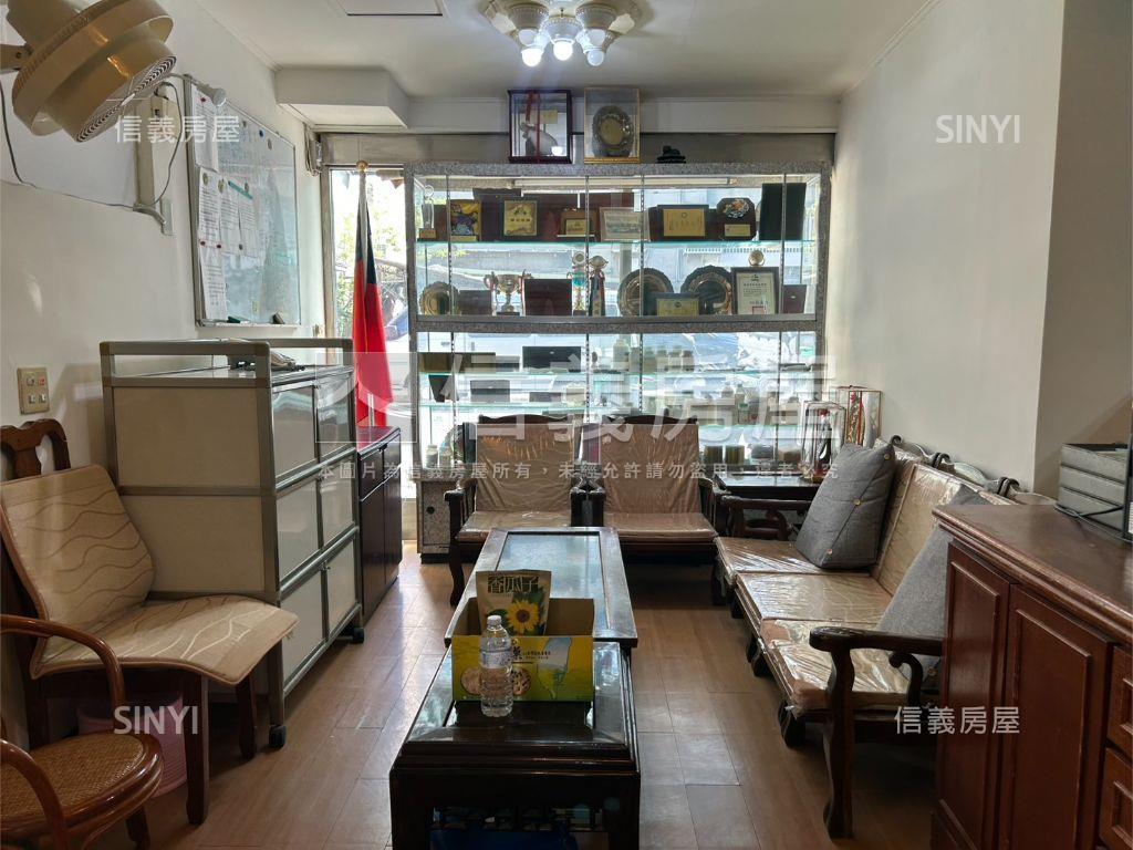 ｜景華｜生財金店面房屋室內格局與周邊環境