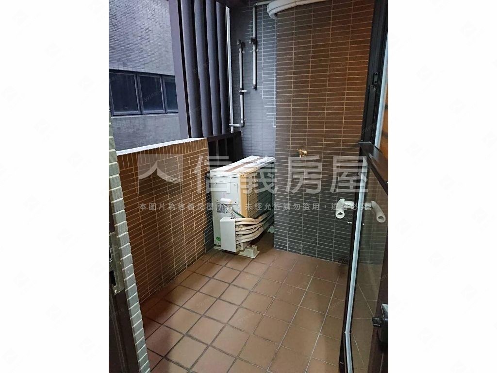 專任★蘭庭序高樓美景２房房屋室內格局與周邊環境