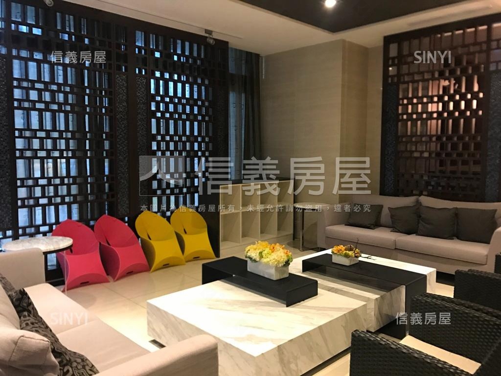 專任★蘭庭序高樓美景２房房屋室內格局與周邊環境
