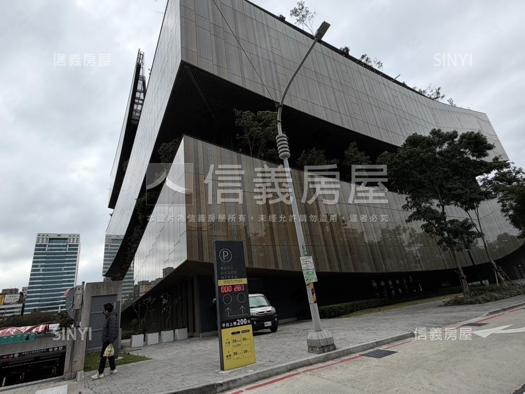 精華地段透天房屋室內格局與周邊環境