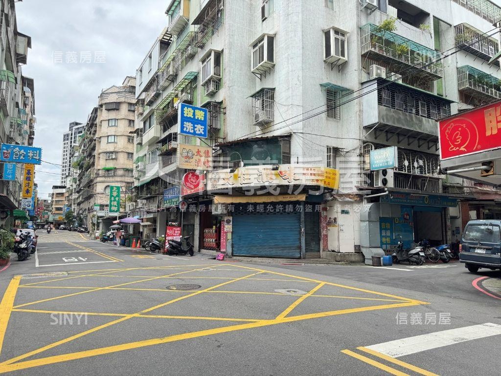 國泰建設蓋的漂亮公寓二樓房屋室內格局與周邊環境