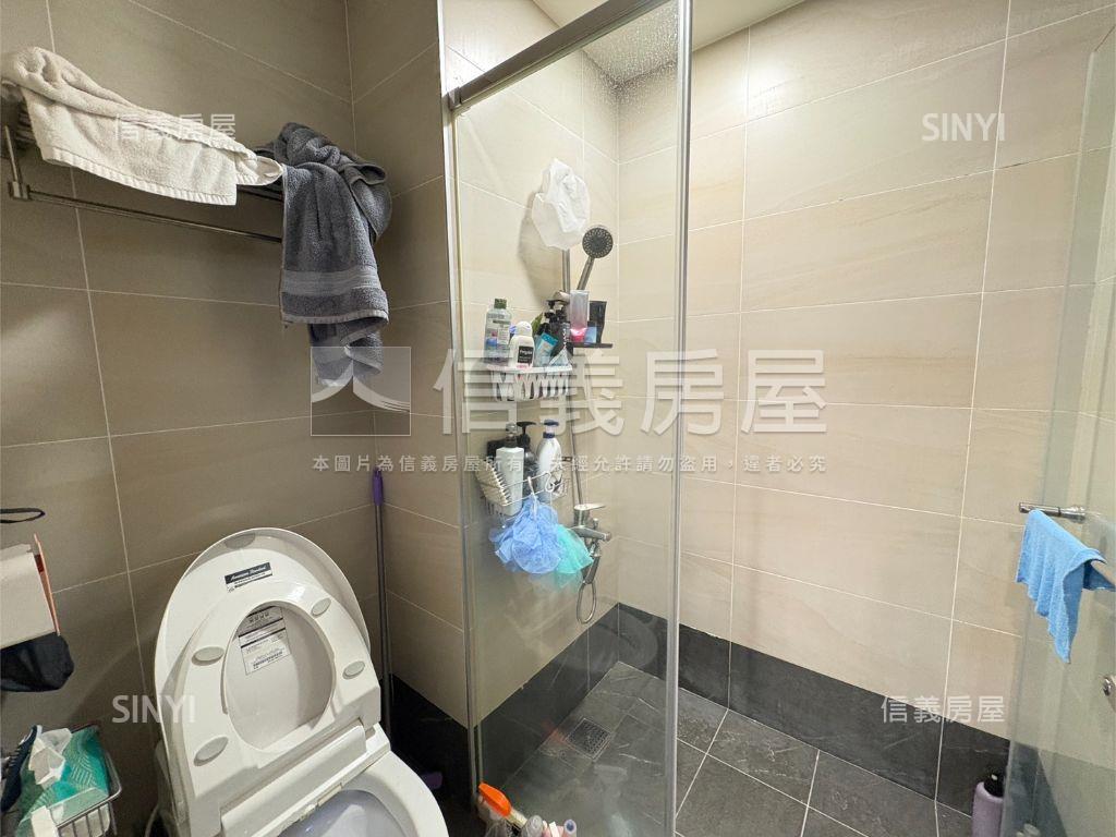 專任大睦敦品兩房車位房屋室內格局與周邊環境