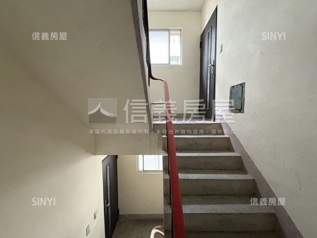專任低總美裝邊間三房美寓房屋室內格局與周邊環境