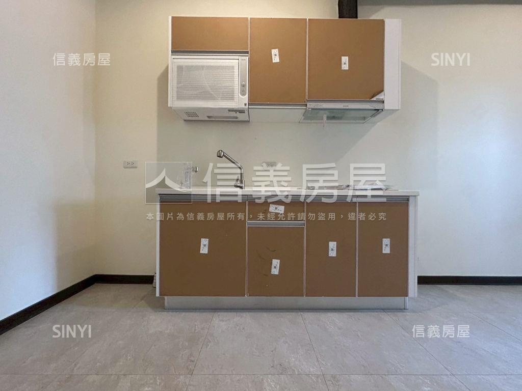 亞灣愛河畔景觀美宅房屋室內格局與周邊環境