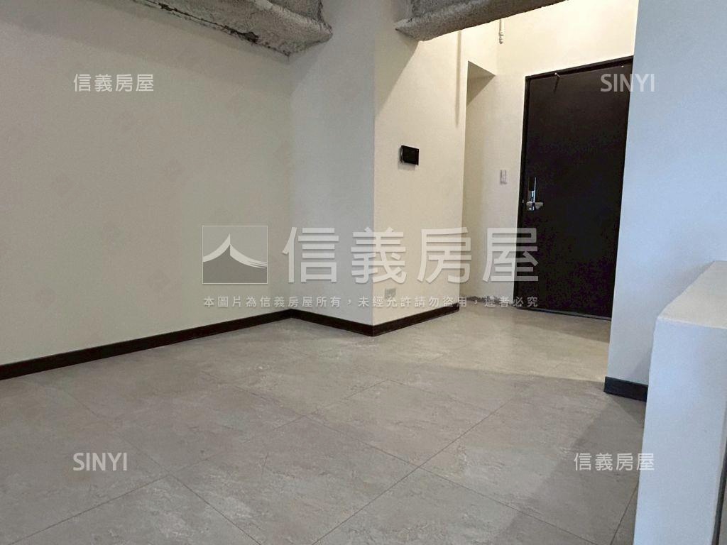 亞灣愛河畔景觀美宅房屋室內格局與周邊環境