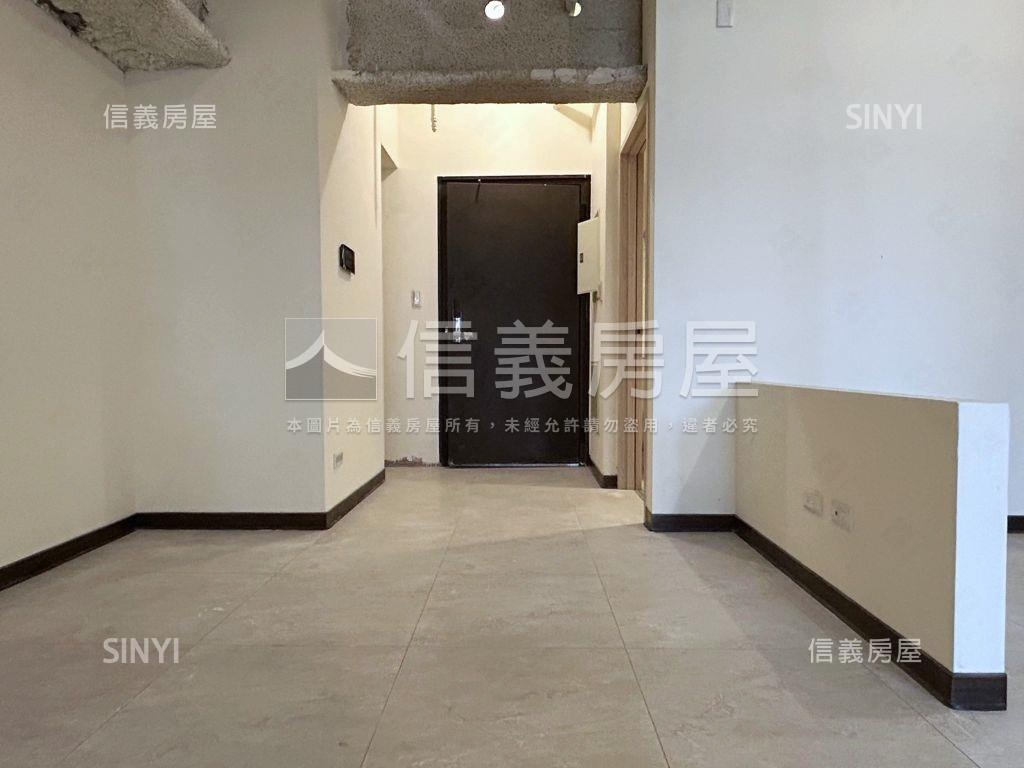 亞灣愛河畔景觀美宅房屋室內格局與周邊環境