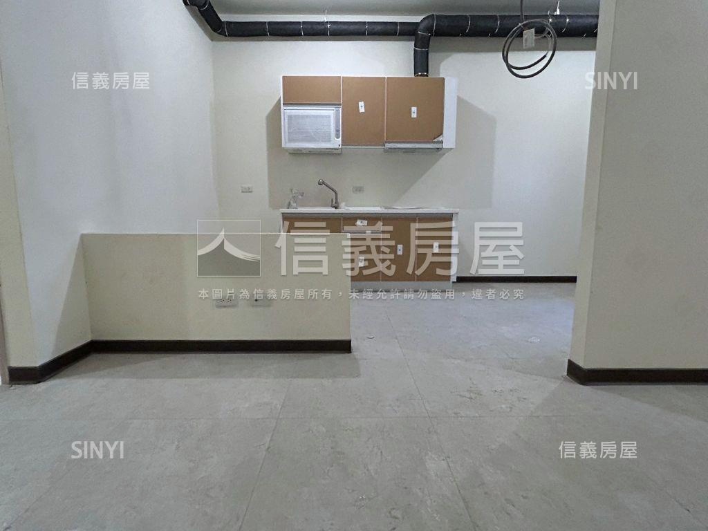 亞灣愛河畔景觀美宅房屋室內格局與周邊環境