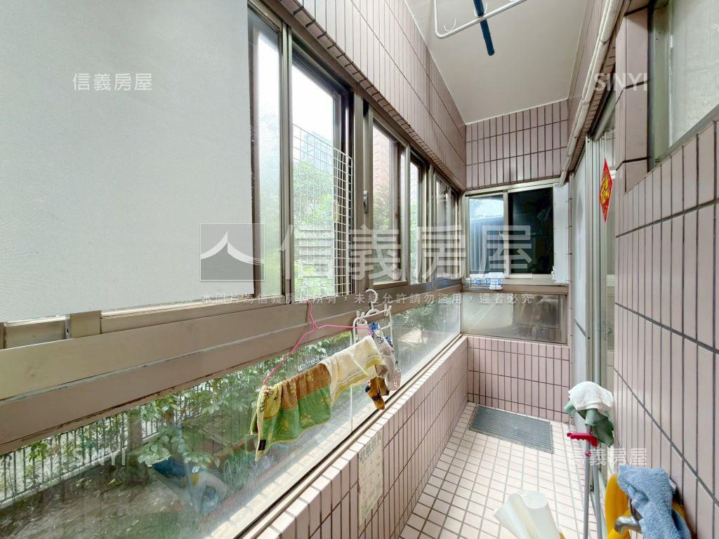 登峰天廈綠意三房房屋室內格局與周邊環境