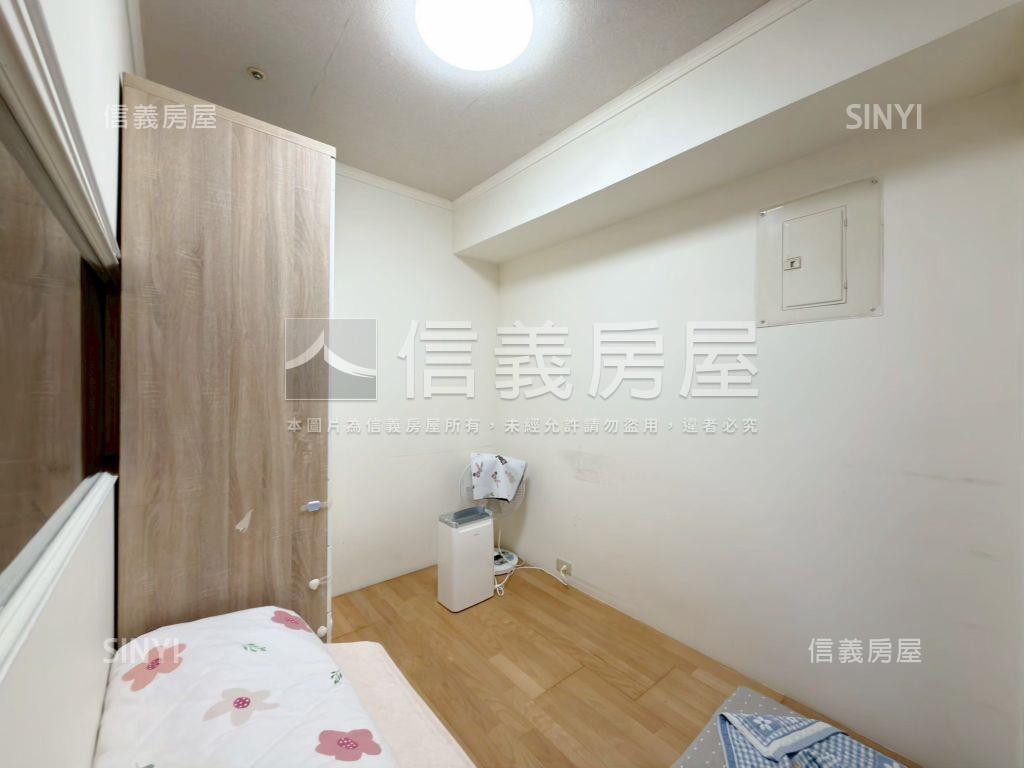 登峰天廈綠意三房房屋室內格局與周邊環境
