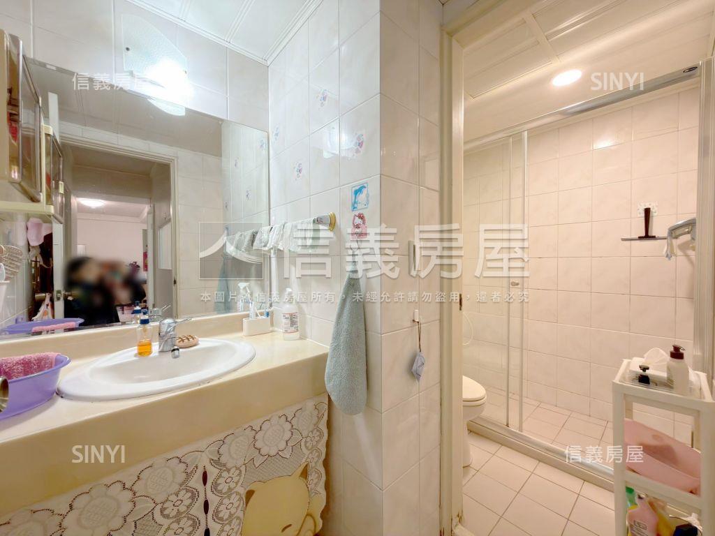 登峰天廈綠意三房房屋室內格局與周邊環境