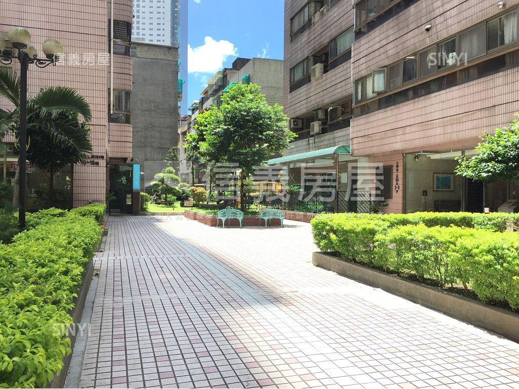 登峰天廈綠意三房房屋室內格局與周邊環境