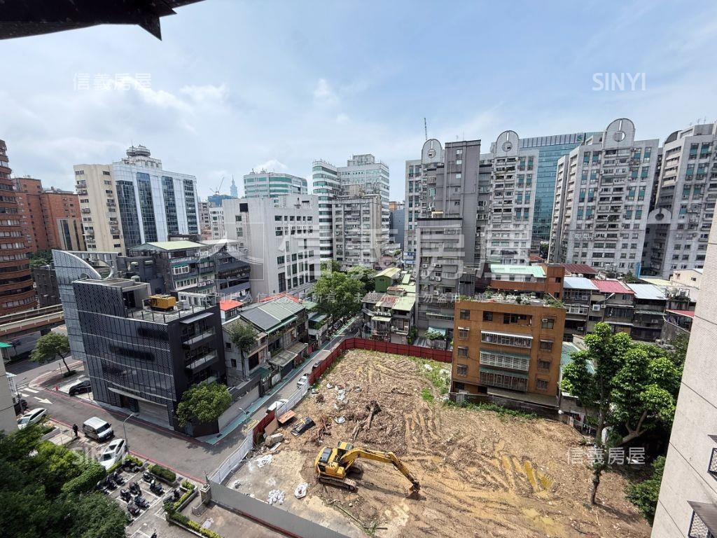 興安國宅南棟高樓３房房屋室內格局與周邊環境