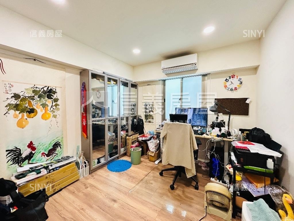 長安裝潢電梯四房車位房屋室內格局與周邊環境