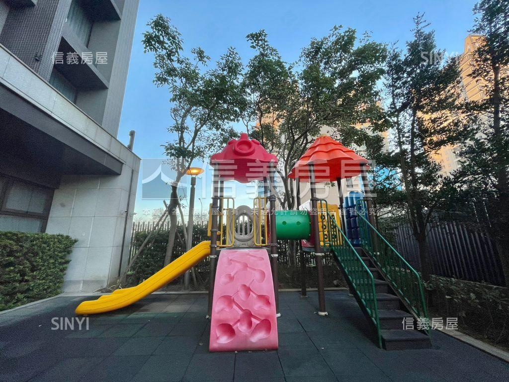 青埔⭐華固天圓三房車位房屋室內格局與周邊環境