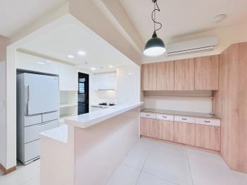 ★近青埔高鐵華固三房車位