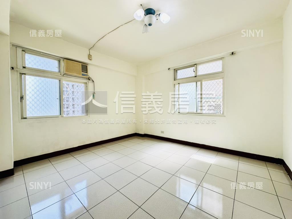 近中興大學康橋採光大三房房屋室內格局與周邊環境