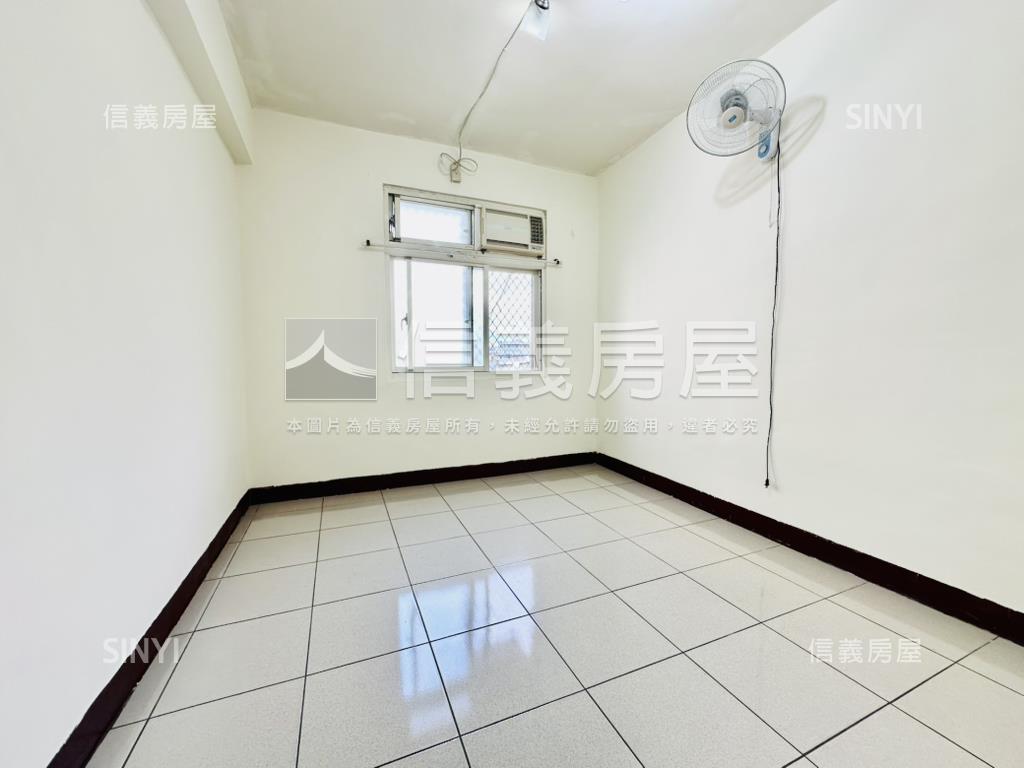 近中興大學康橋採光大三房房屋室內格局與周邊環境