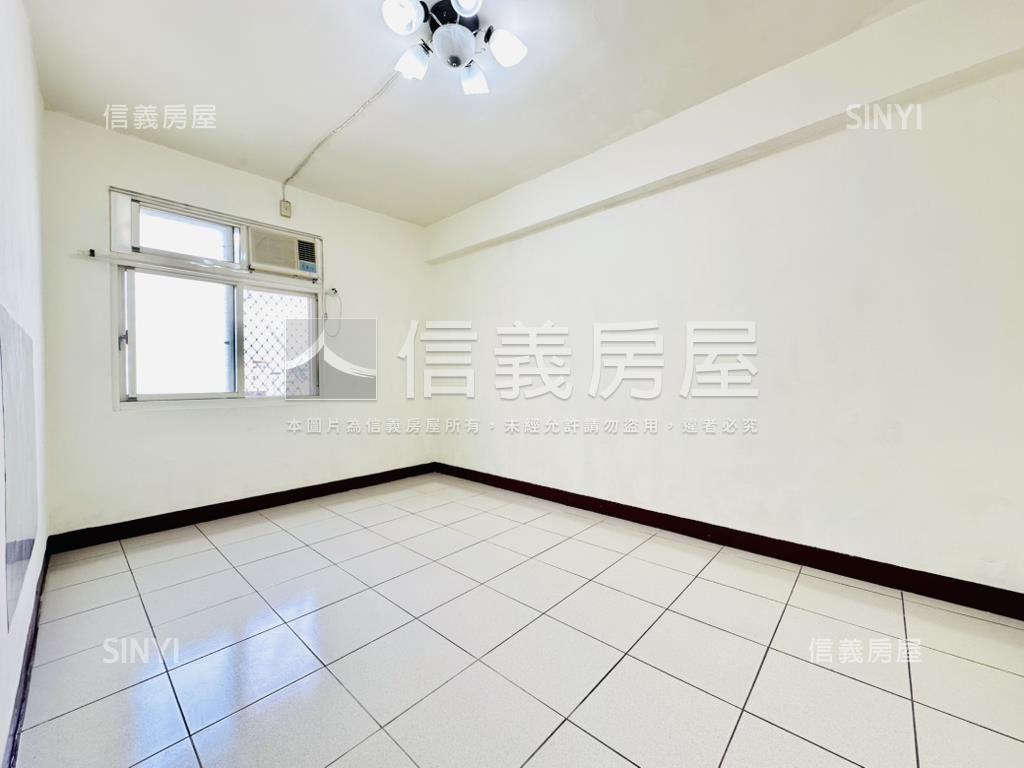 近中興大學康橋採光大三房房屋室內格局與周邊環境
