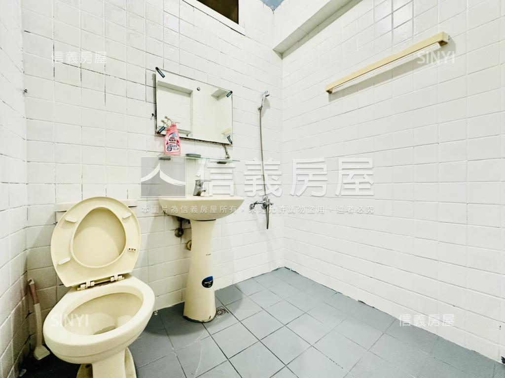 近中興大學康橋採光大三房房屋室內格局與周邊環境