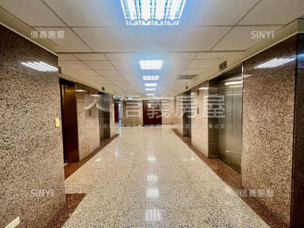 環球世貿辦公大樓房屋室內格局與周邊環境