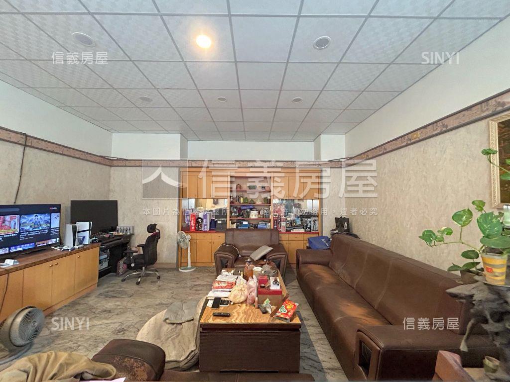 復華街１、２樓金店住房屋室內格局與周邊環境