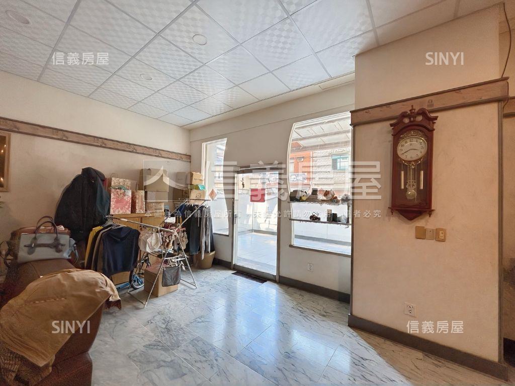 復華街１、２樓金店住房屋室內格局與周邊環境