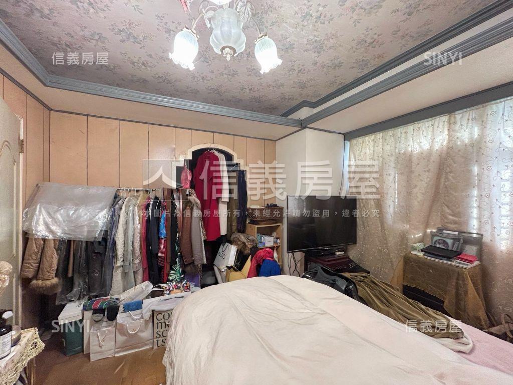 復華街１、２樓金店住房屋室內格局與周邊環境