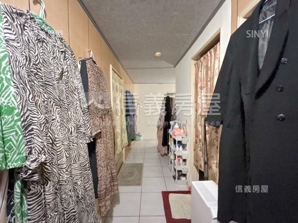 復華街１、２樓金店住房屋室內格局與周邊環境