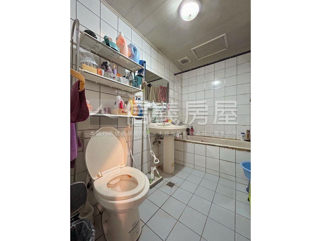 復華街１、２樓金店住房屋室內格局與周邊環境