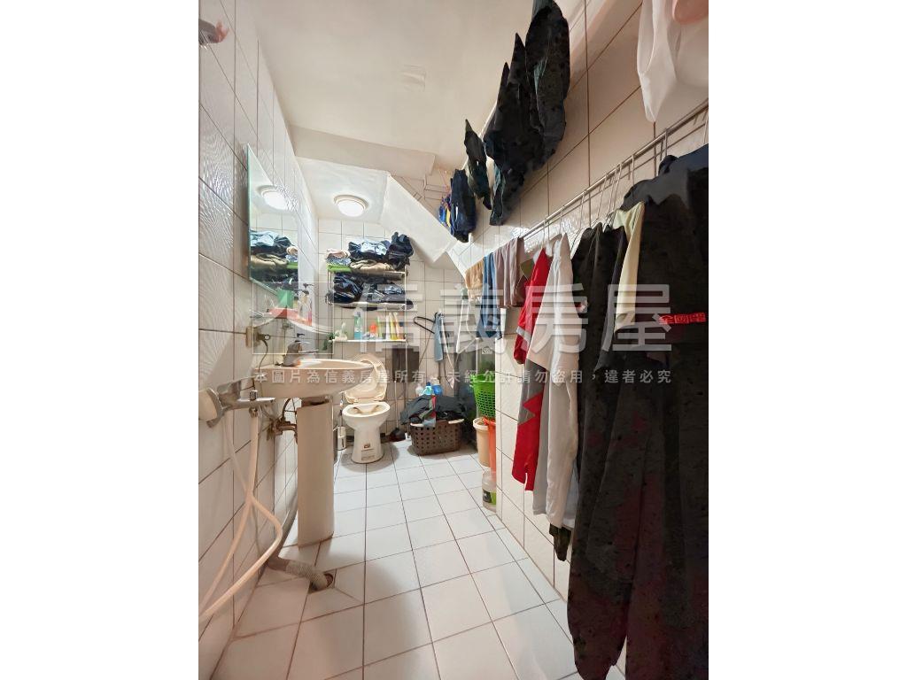 復華街１、２樓金店住房屋室內格局與周邊環境