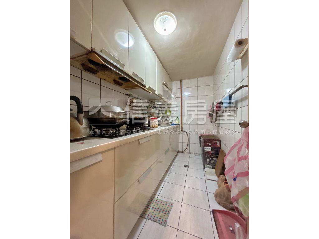 復華街１、２樓金店住房屋室內格局與周邊環境