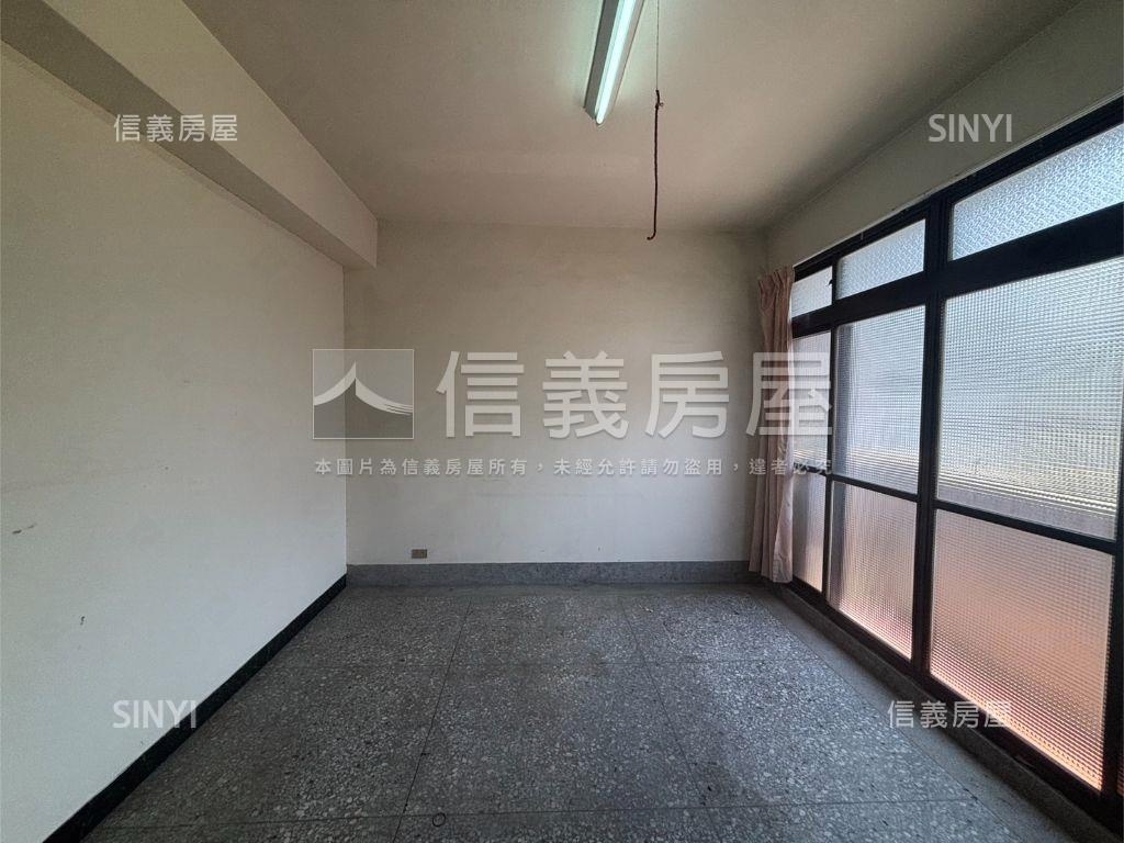 新案！近崇倫國中透天房屋室內格局與周邊環境