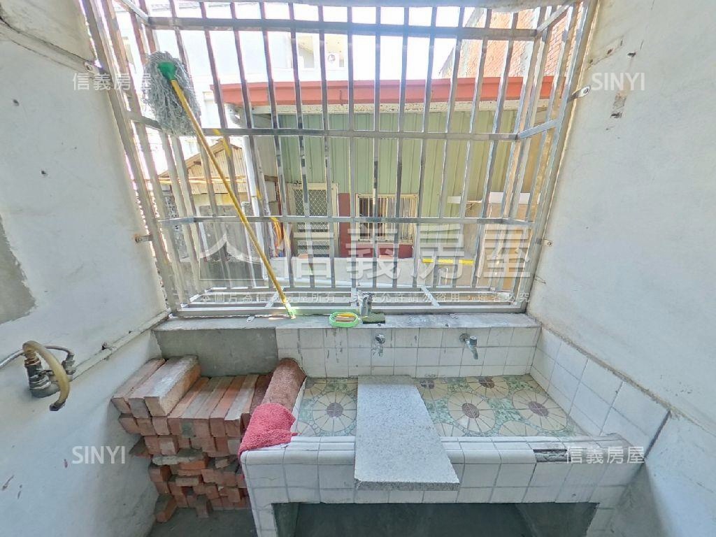彰工黃金賺錢店面房屋室內格局與周邊環境