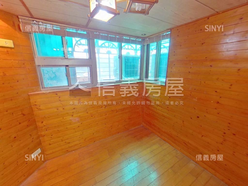 綠野香坡高樓美廈房屋室內格局與周邊環境